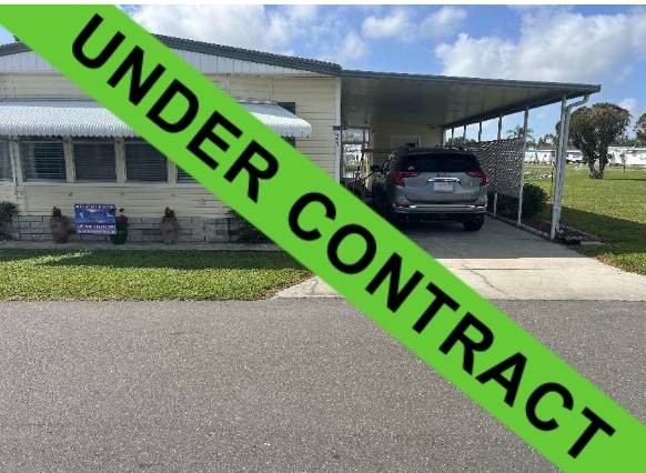 Palmetto, FL Mobile Home for Sale located at 21 Imperial Ave Coach House